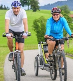 Thule oder Croozer Thule oder Croozer